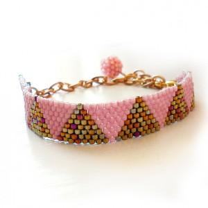 Pulsera Triangulos Oro Viejo y Rosa - Pulsera Alma de Dicope (2)