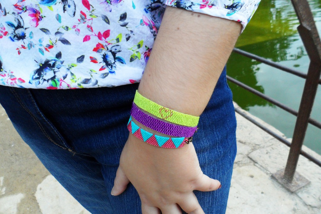 camisa flores fluor2