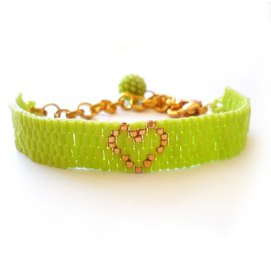 Jennifer Bracelet - Heart Bracelet with Green and Gold Glass Beads