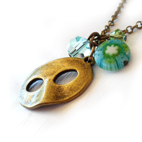 Collar Mascara Teatro Abalorios Menta