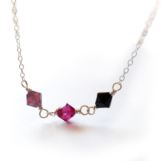 Collar Mia en plata de ley y cristales de swarovski lila rosa y negro