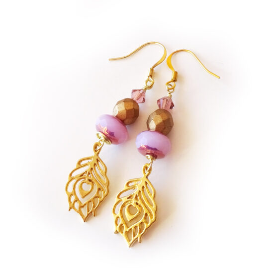 Pendientes Violeta con plumas doradas