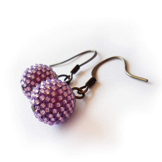 Pendientes abalorios de cristal lila brillante