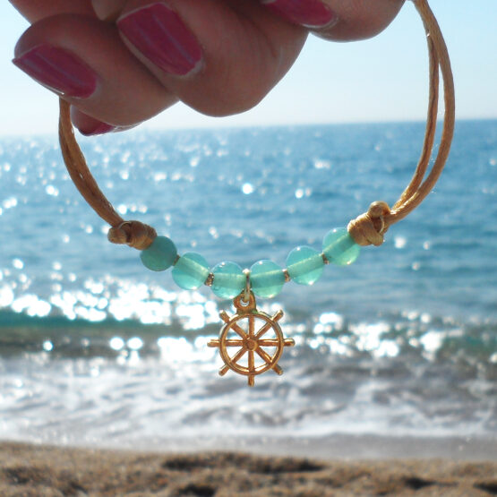 Pulsera Viaje de Ensueño con timon dorado