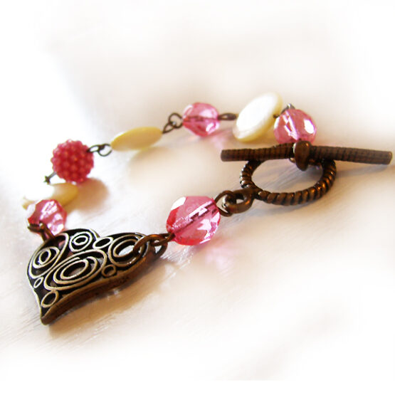 Pulsera Corazón Madre Perla y Bolitas Cristal Facetadas Rosa